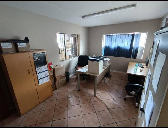 INDUSTRIAL PROPERTY TO RENT IN STORMILL